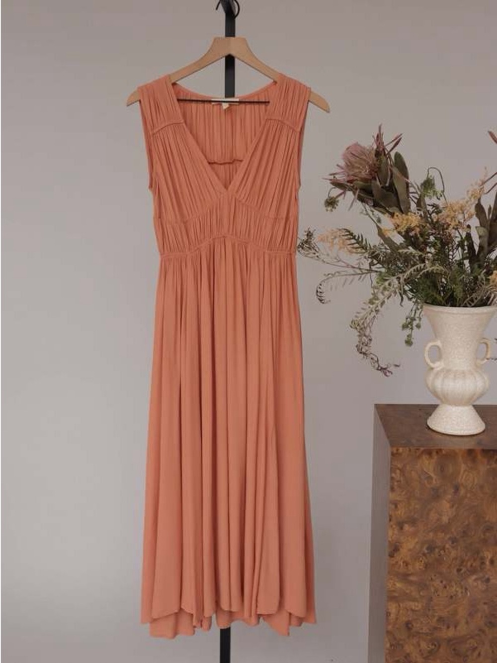 Grade & gather Sleeveless V-Neck Maxi Dress in Dusty Coral